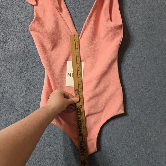 New- Show Me Your Mumu Kylo Bodysuit Women's XS Pink Tie Strap V Neck Swimsuit - Picture 5 of 11